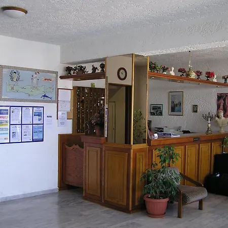 Lejlighedshotel Knossos 2*